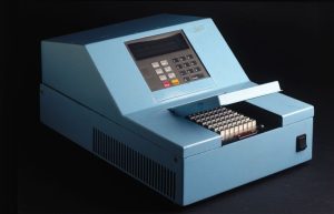 دستگاه ترمال سایکلر Polymerase Chain Reaction Machine